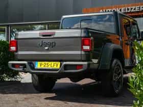 Jeep Gladiator (2024) thumbnail 11