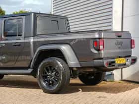 Jeep Gladiator (2024) thumbnail 30