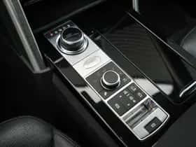Land Rover Discovery (2017) thumbnail 14