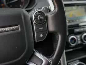 Land Rover Discovery (2017) thumbnail 21