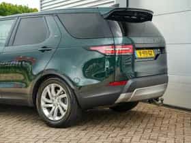 Land Rover Discovery (2017) thumbnail 33