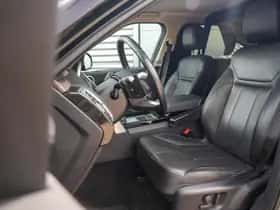 Land Rover Discovery (2017) thumbnail 6