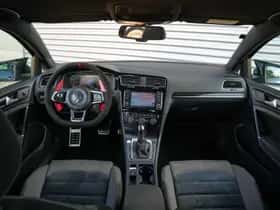 Volkswagen Golf (2013) thumbnail 2