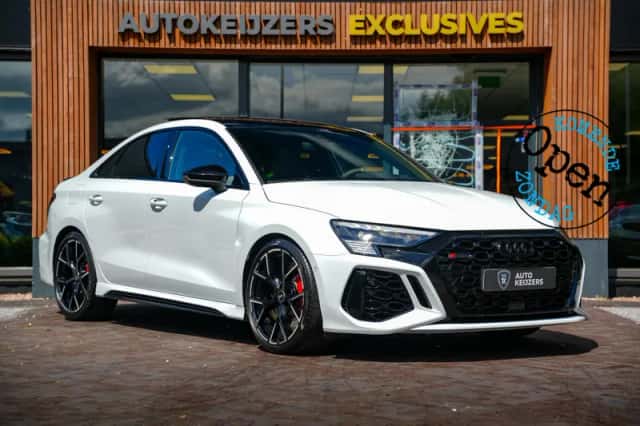 Audi RS3 (2023) thumbnail 1