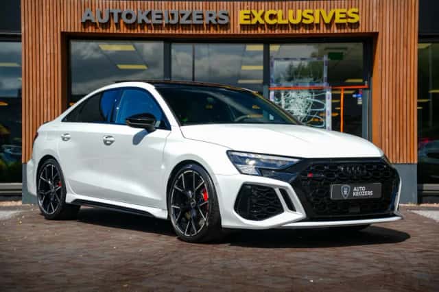 Audi RS 3 (2023) thumbnail 1