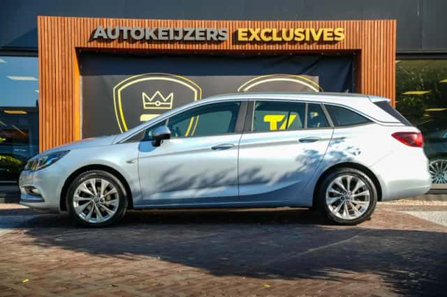 Opel Astra Sports Tourer (2016) thumbnail 2