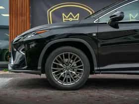 Lexus RX (2016) thumbnail 12