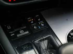 Lexus RX (2016) thumbnail 16