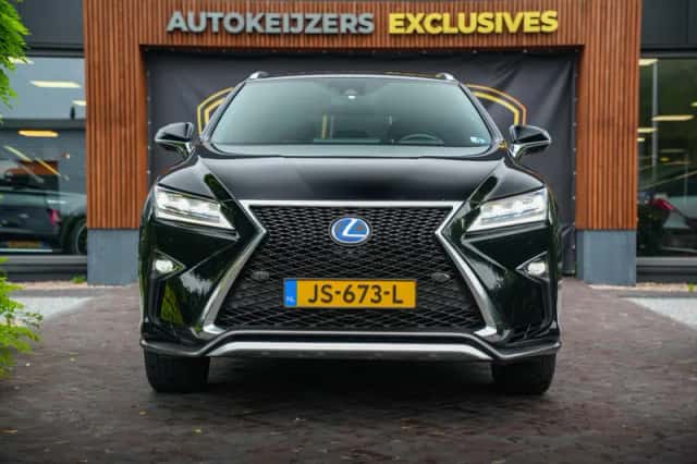 Lexus RX (2016) thumbnail 3
