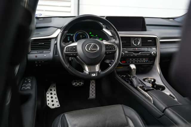 Lexus RX (2016) thumbnail 4