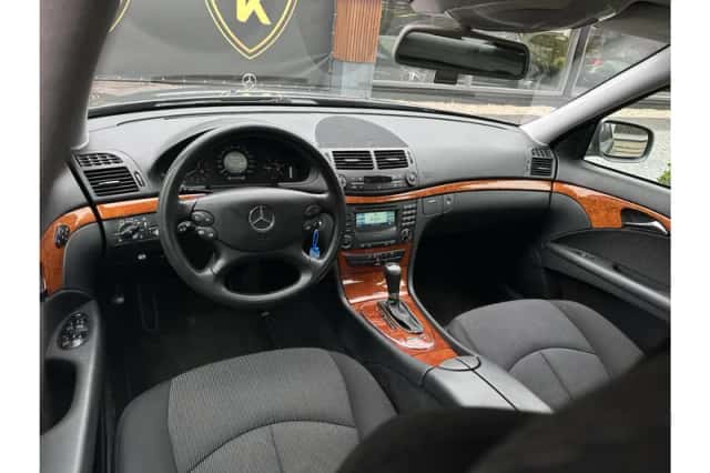 Mercedes-Benz E-Klasse (2007) thumbnail 2