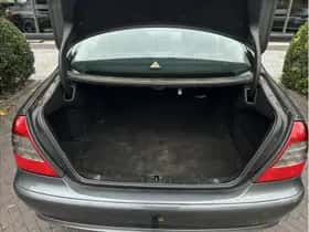 Mercedes-Benz E-Klasse (2007) thumbnail 22