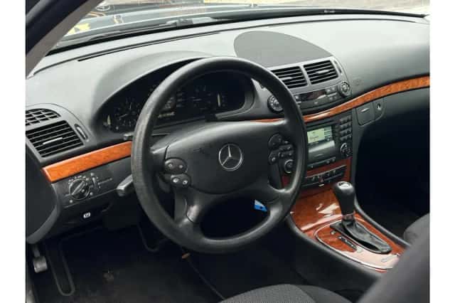 Mercedes-Benz E-Klasse (2007) thumbnail 4