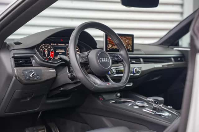 Audi A5 (2017) thumbnail 4