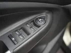 Ford Kuga (2014) thumbnail 14