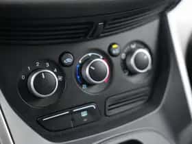 Ford Kuga (2014) thumbnail 22