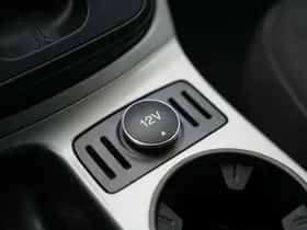 Ford Kuga (2014) thumbnail 25