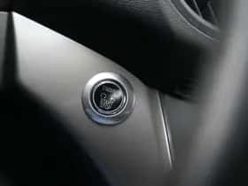 Ford Kuga (2014) thumbnail 32