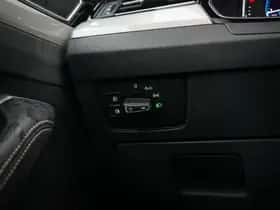 Volkswagen Passat (2019) thumbnail 12