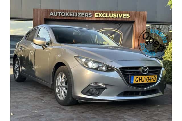 Mazda 3 (2014) thumbnail 1