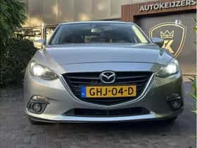 Mazda 3 (2014) thumbnail 2