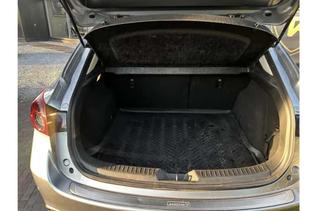 Mazda 3 (2014) thumbnail 5