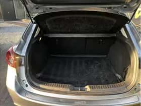 Mazda 3 (2014) thumbnail 5