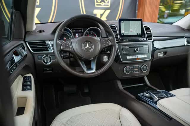 Mercedes-Benz GLS-Klasse (2019) thumbnail 4