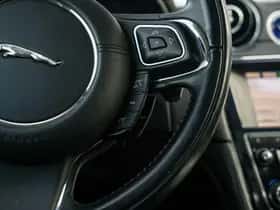 Jaguar XJ (2013) thumbnail 22