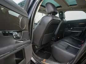 Jaguar XJ (2013) thumbnail 10