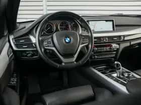 BMW X5 (2017) thumbnail 2