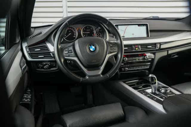 BMW X5 (2017) thumbnail 4