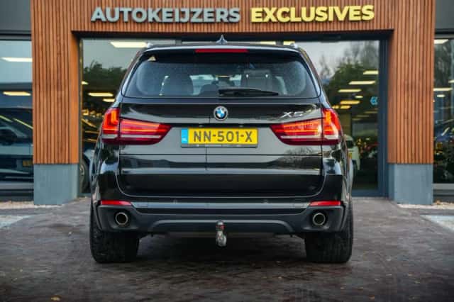 BMW X5 (2017) thumbnail 5