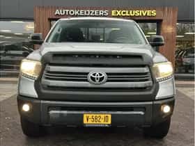 Toyota Tundra (2014) thumbnail 2
