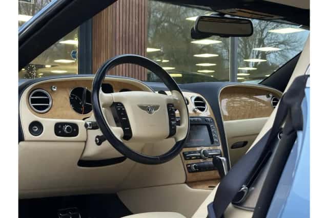 Bentley Continental GTC (2006) thumbnail 2