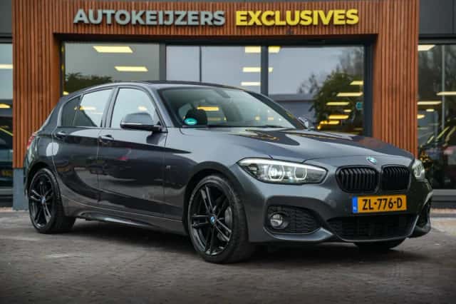 BMW 1-Serie (2018) thumbnail 1