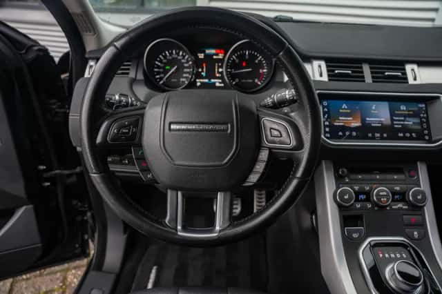 Land Rover Range Rover Evoque (2012) thumbnail 6