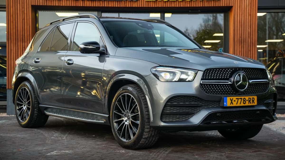 Mercedes-Benz GLE (2023) — foto 1