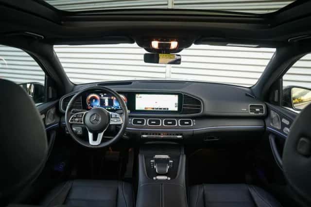 Mercedes-Benz GLE (2023) thumbnail 2