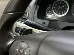 Mercedes-Benz E-Klasse (2010) thumbnail 12