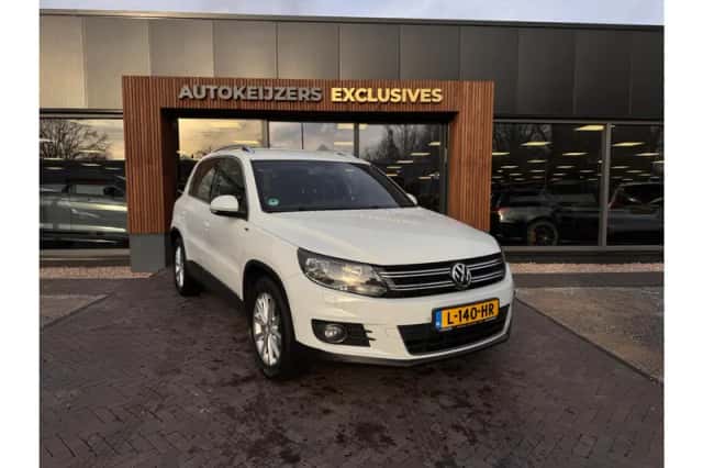 Volkswagen Tiguan (2014) thumbnail 1