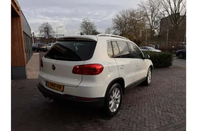 Volkswagen Tiguan (2014) thumbnail 3