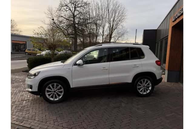Volkswagen Tiguan (2014) thumbnail 4