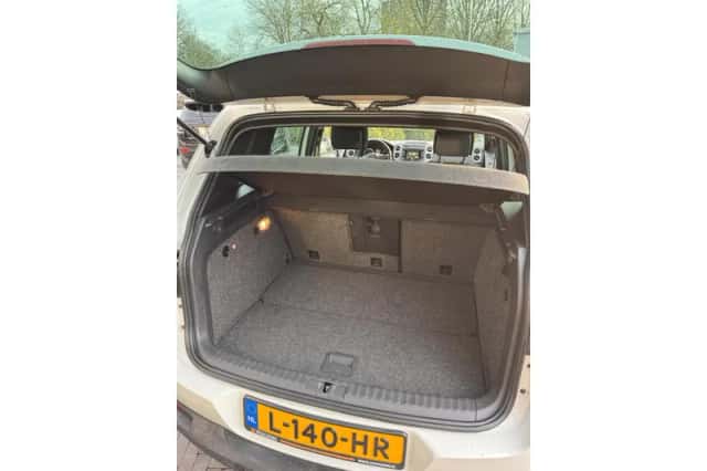 Volkswagen Tiguan (2014) thumbnail 6
