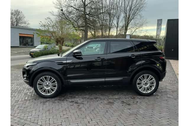 Land Rover Range Rover Evoque (2012) thumbnail 4