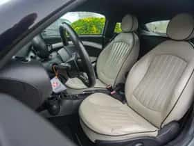 MINI Coupé (2012) thumbnail 8