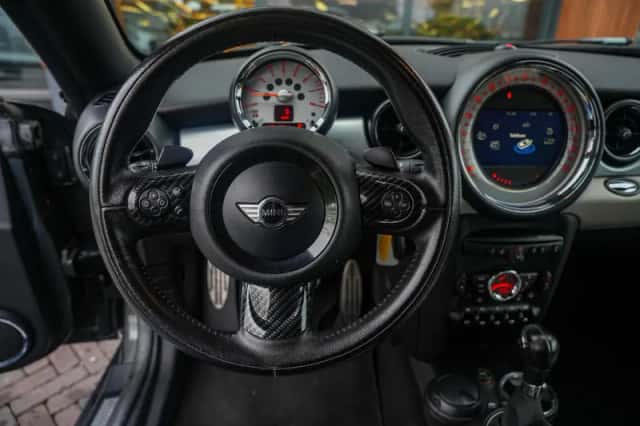 MINI Coupé (2012) thumbnail 6