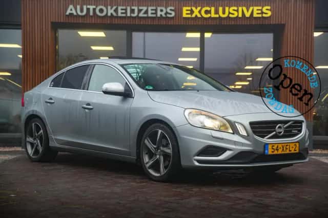 Volvo S60 (2012) thumbnail 1