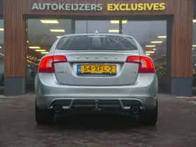 Volvo S60 (2012) thumbnail 4