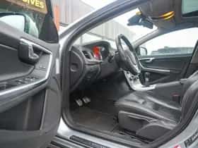 Volvo S60 (2012) thumbnail 6